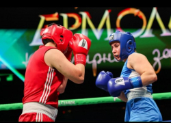 Серебро и бронза: ставропольские «железные леди» завоевали медали чемпионата России по боксу в Уфе