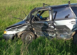 Люди пострадали в жестком столкновении ВАЗа и "Фольксвагена" под Ставрополем