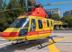Вертолет санавиации готовится к аварийной посадке в Ставрополе