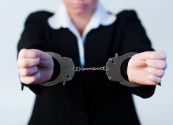 Новый скандал в минобре: бывшую директрису ставропольской школы обвиняют в хищении более 300 тысяч рублей