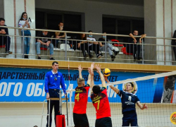 По схожему сценарию: «аграрии» в Ставрополе вторично одолели волейболистов из Ростова-на-Дону