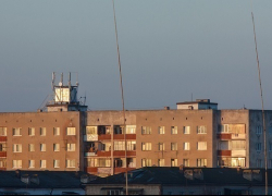 У девушки отобрали телефон в ее собственной квартире