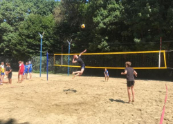 В Ставрополе завершился открытый турнир по пляжному волейболу