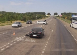 Жесткое тройное ДТП произошло на выезде из Ставрополя 