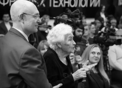 На 92-ом году жизни скончалась диктор ставропольского радио Эмма Каравинская