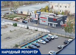 Вывеску KFC заменили на Rostic's по проспекту Кулакова в Ставрополе 