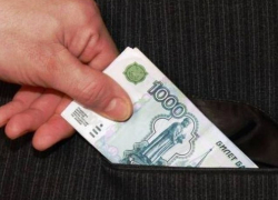 На Ставрополье бывшую сотрудницу органов внутренних дел подозревают в коррупции