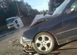 "Скорая" перевернулась в ДТП и попала на видео в Ставрополе