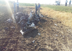 Элитная "Ауди-R8" на огромной скорости вылетела на повороте в кювет и сгорела в Ставропольском крае - водитель погиб на месте