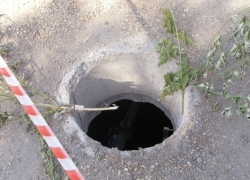 В Ставрополе девочка упала в открытый люк