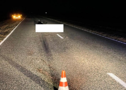 Неизвестный автомобилист насмерть сбил пешехода и скрылся с места аварии в Левокумском округе