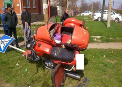 Пожилой водитель "Явы" госпитализирован после столкновения с иномаркой на Ставрополье