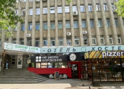 За 23 миллиона продают гостиницу на перекрестке Ленина и Доваторцев в Ставрополе 