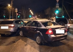 В массовом ДТП пострадала 22-летняя девушка в Ставрополе