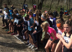 Спортсмены из 30 регионов России преодолели дистанцию в гору по склону Бештау на Ставрополье 