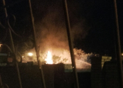 Десятки кур сгорели в страшном пожаре на Ташле в Ставрополе