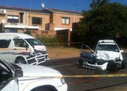 Микроавтобус и легковушка столкнулись в Георгиевском районе: двое погибли