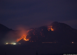 Сильный пожар на Бештау сжег склон горы