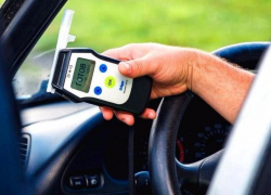 В Александровском районе водитель-бесправник внезапно забыл русский язык и потребовал переводчика