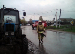 Легковушка и трактор столкнулись в районе Ставрополья