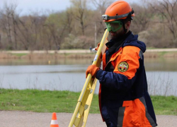 Двум попавшим в беду людям помогли спасатели в Ставрополе