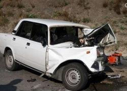 Женщина врезалась в полицейскую машину под Пятигорском