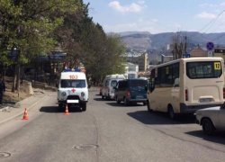 На Ставрополье водитель скорой помощи наехал на 13-летнюю девочку