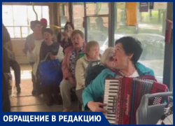 Певцы оккупировали троллейбус 1 в Ставрополе на Первомай 