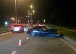 «Шкода» лоб в лоб столкнулась с «Хендэ» на встречке в Ставрополе: пять пострадавших