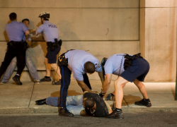 В Ставрополе 16-летний парень сломал полицейскому нос