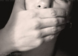 Житель Невинномысска изнасиловал крестницу, пока ее парень спал