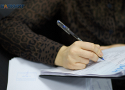 Чиновницу из мэрии Ставрополя уволили по статье за помощь в поставке опасной молочки в детсады