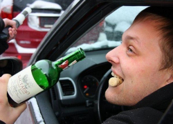 Пьяный автомеханик угнал машину и поехал кататься в Ставропольском крае