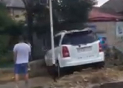 Иномарки столкнулись и вылетели на обочину в Ставрополе – есть пострадавшие 