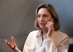 Виртуальный помощник в телефоне научился распознавать голоса роботов и дипфейки