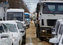 Пробки в 9 баллов напрягли жителей Ставрополя второе утро подряд