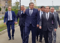 Медведев назвал Ставрополье «большим садом», а дороги «неплохими»