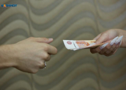 В Ставрополе замдекана колледжа получила 6 лет колонии за продажу аттестаций студентке