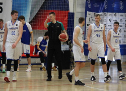 Дома кольца не помогают: ставропольские баскетболисты гостеприимно приняли курских «Русичей» 