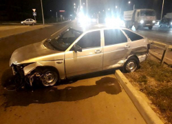 Сразу две легковушки столкнулись на западном обходе с автобусом в Ставрополе