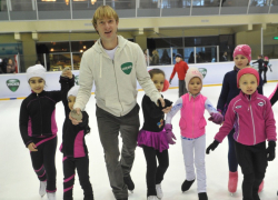 Евгений Плющенко с воспитанниками приехал на сборы в Кисловодск