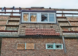 Сильный ветер на Ставрополье сорвал крышу со школы-интерната