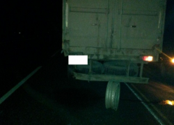 При столкновении ВАЗа и КамАЗа серьзно пострадали три человека на Ставрополье