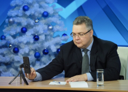 «Люди все знают, поэтому и возникает вопрос недоверия к власти»: Владимиров ответил на вопросы ставропольцев