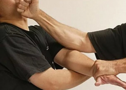 Разъяренный мужчина убил товарища за оскорбления в адрес матери на Ставрополье