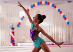 Награды для «Конфеток»: ставропольские «художницы» выясняли отношения на ковре в двух городах края