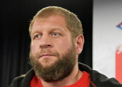 Пьяный Александр Емельяненко задержан после ДТП 