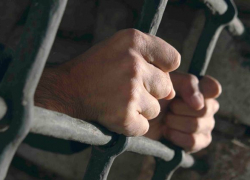 Ставропольца с головной болью посадили на 3 года 