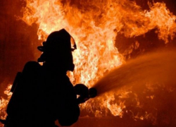 На Ставрополье сотрудники Росгвардии и МЧС спасли детей из горящей квартиры