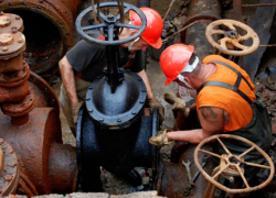 Ищут виновных в крупной аварии на водоводе в Ставропольском крае